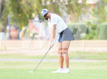 Thumbnail 3 in Northwest Christian Golf Meet photogallery.