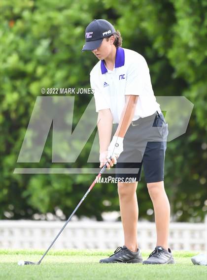 Thumbnail 3 in Northwest Christian Golf Meet photogallery.