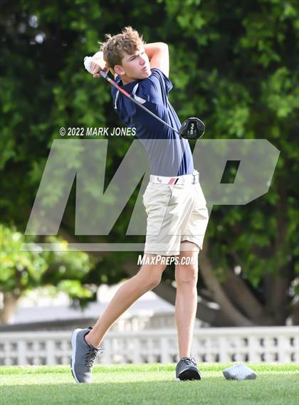 Thumbnail 1 in Northwest Christian Golf Meet photogallery.