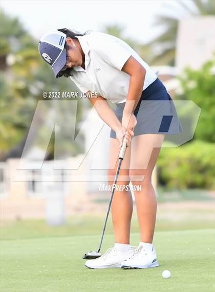 Thumbnail 1 in Northwest Christian Golf Meet photogallery.