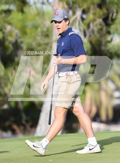 Thumbnail 2 in Northwest Christian Golf Meet photogallery.