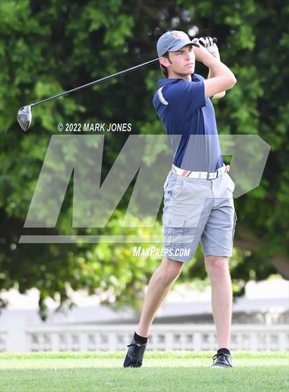 Thumbnail 2 in Northwest Christian Golf Meet photogallery.