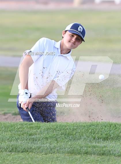 Thumbnail 1 in Northwest Christian Golf Meet photogallery.