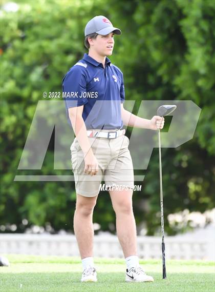 Thumbnail 3 in Northwest Christian Golf Meet photogallery.