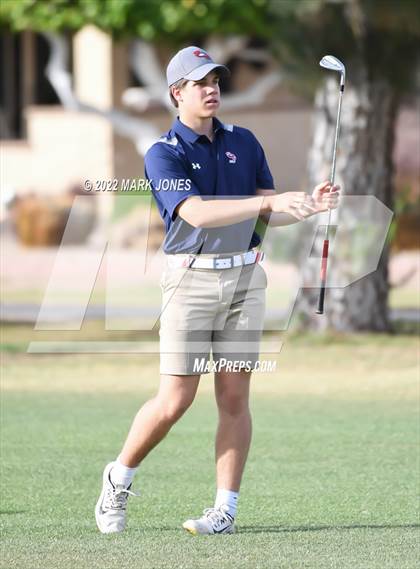 Thumbnail 3 in Northwest Christian Golf Meet photogallery.