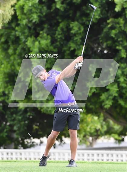 Thumbnail 3 in Northwest Christian Golf Meet photogallery.