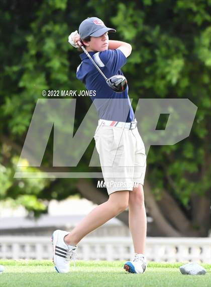 Thumbnail 1 in Northwest Christian Golf Meet photogallery.