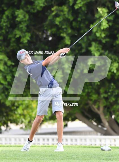 Thumbnail 2 in Northwest Christian Golf Meet photogallery.