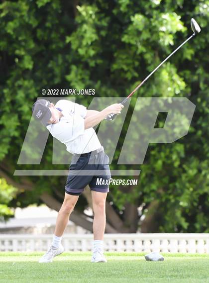 Thumbnail 1 in Northwest Christian Golf Meet photogallery.