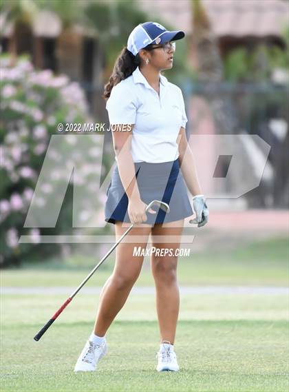 Thumbnail 3 in Northwest Christian Golf Meet photogallery.