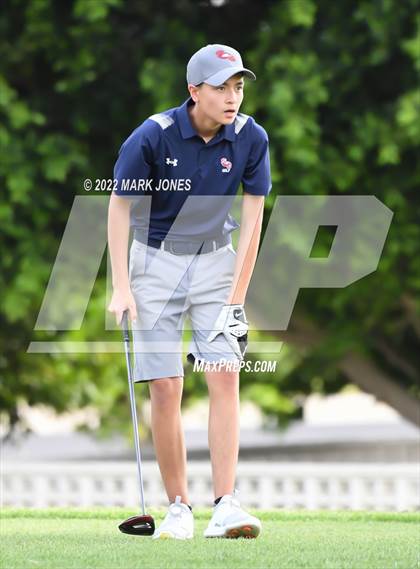 Thumbnail 2 in Northwest Christian Golf Meet photogallery.
