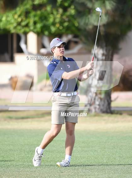 Thumbnail 2 in Northwest Christian Golf Meet photogallery.