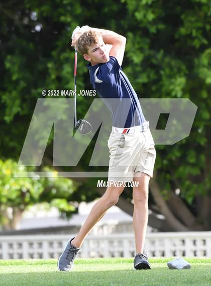 Thumbnail 3 in Northwest Christian Golf Meet photogallery.
