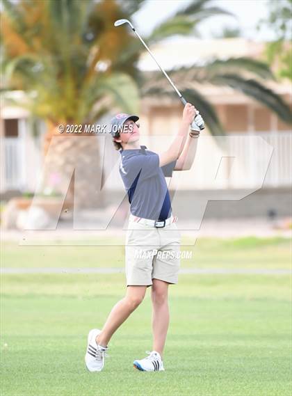 Thumbnail 2 in Northwest Christian Golf Meet photogallery.