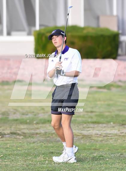 Thumbnail 3 in Northwest Christian Golf Meet photogallery.