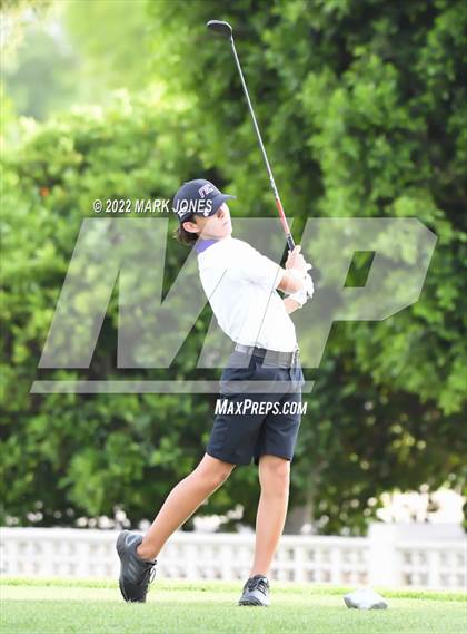 Thumbnail 1 in Northwest Christian Golf Meet photogallery.