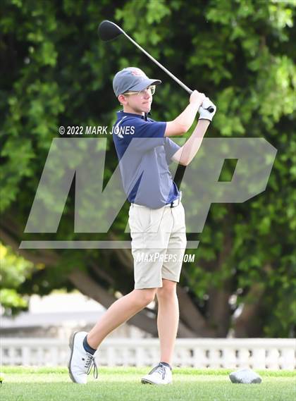 Thumbnail 2 in Northwest Christian Golf Meet photogallery.