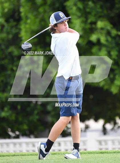 Thumbnail 3 in Northwest Christian Golf Meet photogallery.
