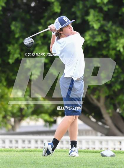 Thumbnail 1 in Northwest Christian Golf Meet photogallery.