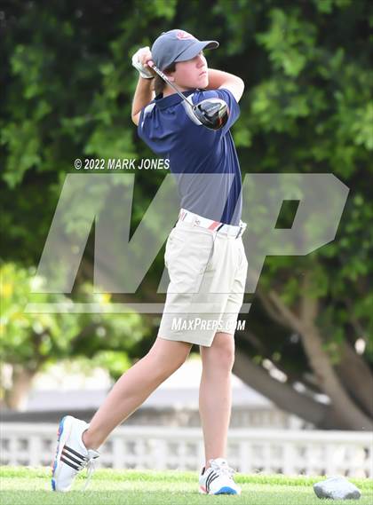 Thumbnail 2 in Northwest Christian Golf Meet photogallery.