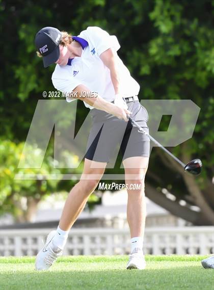 Thumbnail 2 in Northwest Christian Golf Meet photogallery.