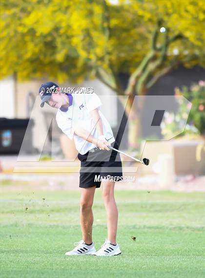 Thumbnail 1 in Northwest Christian Golf Meet photogallery.
