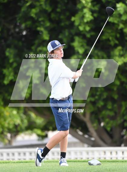 Thumbnail 2 in Northwest Christian Golf Meet photogallery.
