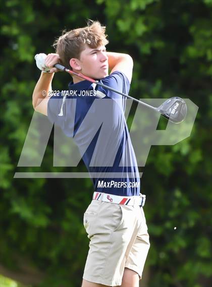 Thumbnail 2 in Northwest Christian Golf Meet photogallery.