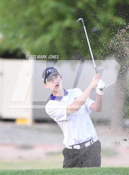 Thumbnail 1 in Northwest Christian Golf Meet photogallery.