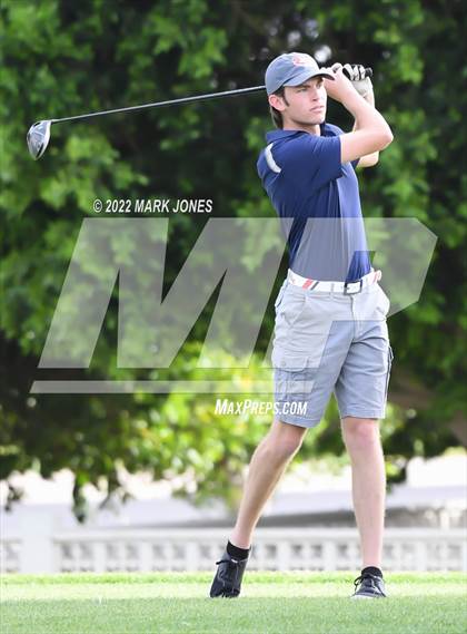 Thumbnail 3 in Northwest Christian Golf Meet photogallery.