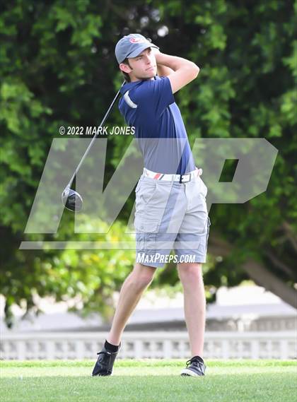 Thumbnail 3 in Northwest Christian Golf Meet photogallery.