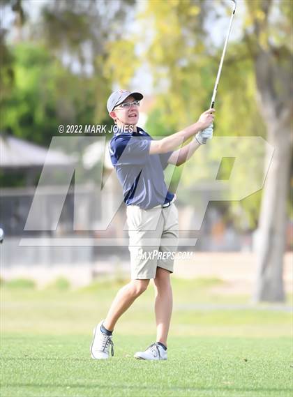 Thumbnail 1 in Northwest Christian Golf Meet photogallery.
