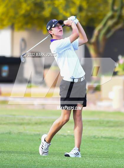 Thumbnail 1 in Northwest Christian Golf Meet photogallery.