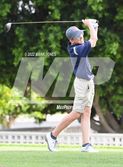 Thumbnail 2 in Northwest Christian Golf Meet photogallery.