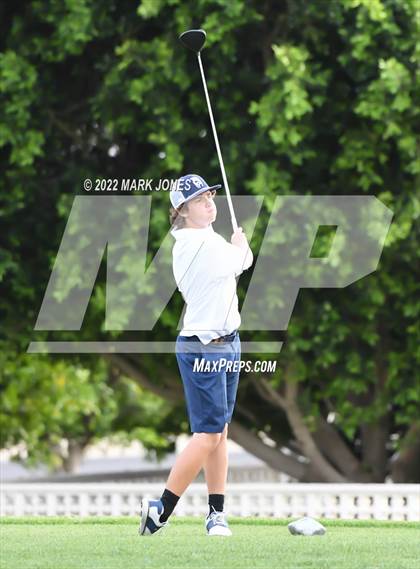 Thumbnail 1 in Northwest Christian Golf Meet photogallery.