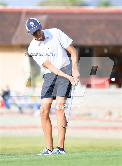 Thumbnail 1 in Northwest Christian Golf Meet photogallery.