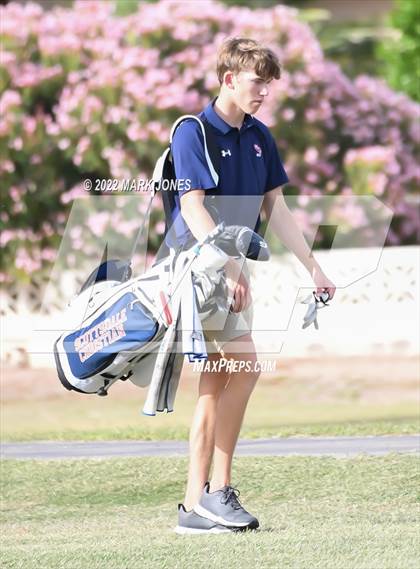 Thumbnail 1 in Northwest Christian Golf Meet photogallery.