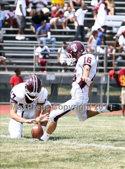 Thumbnail 1 in DeSmet Jesuit @ Hazelwood East photogallery.