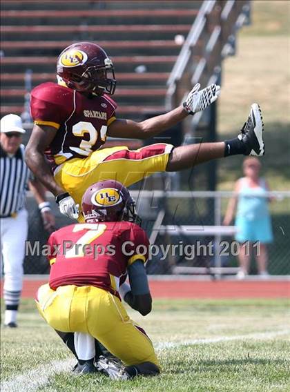 Thumbnail 1 in DeSmet Jesuit @ Hazelwood East photogallery.