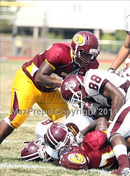 Thumbnail 3 in DeSmet Jesuit @ Hazelwood East photogallery.