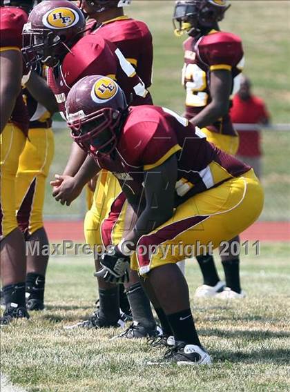 Thumbnail 3 in DeSmet Jesuit @ Hazelwood East photogallery.