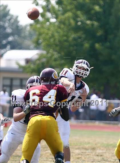 Thumbnail 2 in DeSmet Jesuit @ Hazelwood East photogallery.