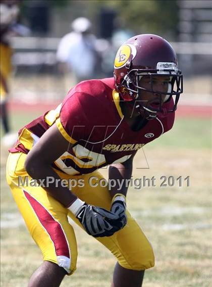 Thumbnail 2 in DeSmet Jesuit @ Hazelwood East photogallery.