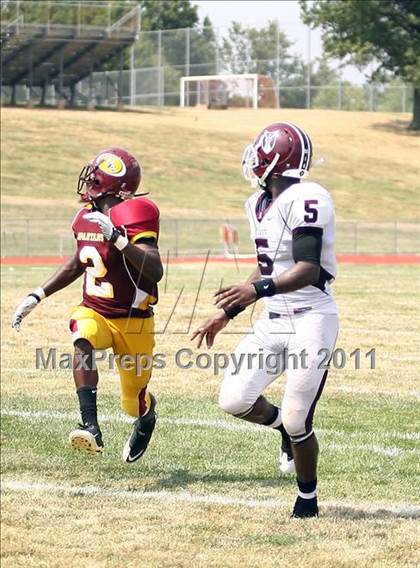 Thumbnail 1 in DeSmet Jesuit @ Hazelwood East photogallery.