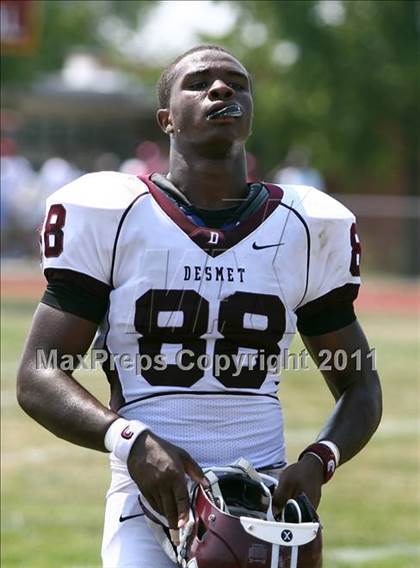 Thumbnail 1 in DeSmet Jesuit @ Hazelwood East photogallery.