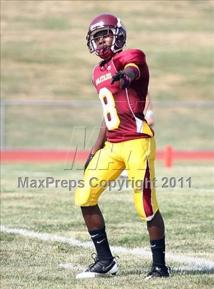 Thumbnail 3 in DeSmet Jesuit @ Hazelwood East photogallery.