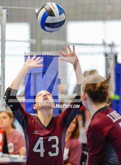 Thumbnail 2 in Lowndes vs. Central (You Got Served) photogallery.
