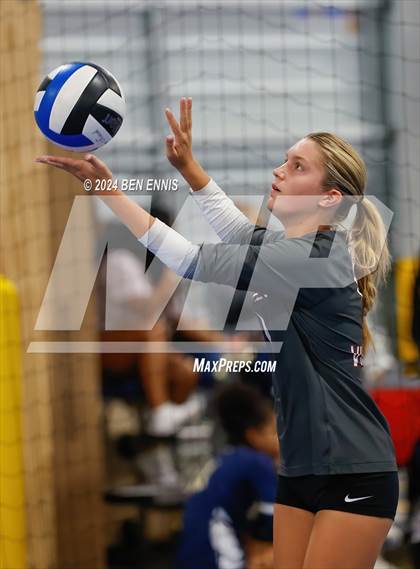 Thumbnail 2 in Lowndes vs. Central (You Got Served) photogallery.