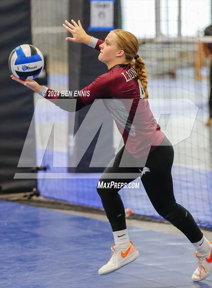 Thumbnail 2 in Lowndes vs. Central (You Got Served) photogallery.