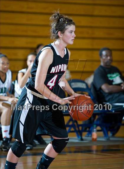 Thumbnail 2 in Nipomo vs Palmdale (Santa Barbara Tournament of Champions) photogallery.